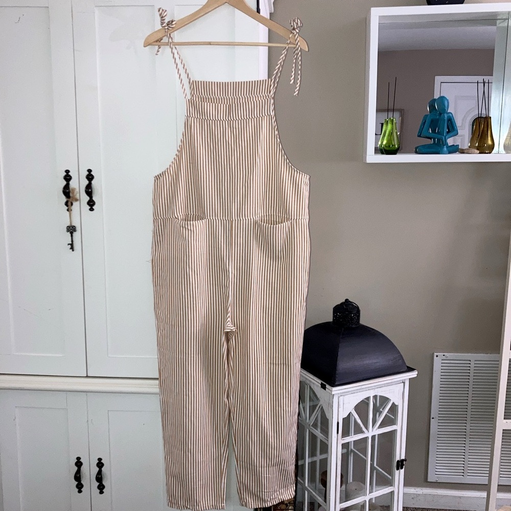 Sold 🪬 Jumpsuit With Shoulder Ties
